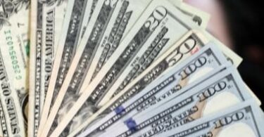 سعر الدولار مقابل الجنيه المصري الان