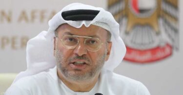أنور قرقاش - تفاصيل الخبر