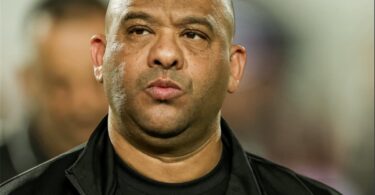 محمد شوقي - تفاصيل الخبر
