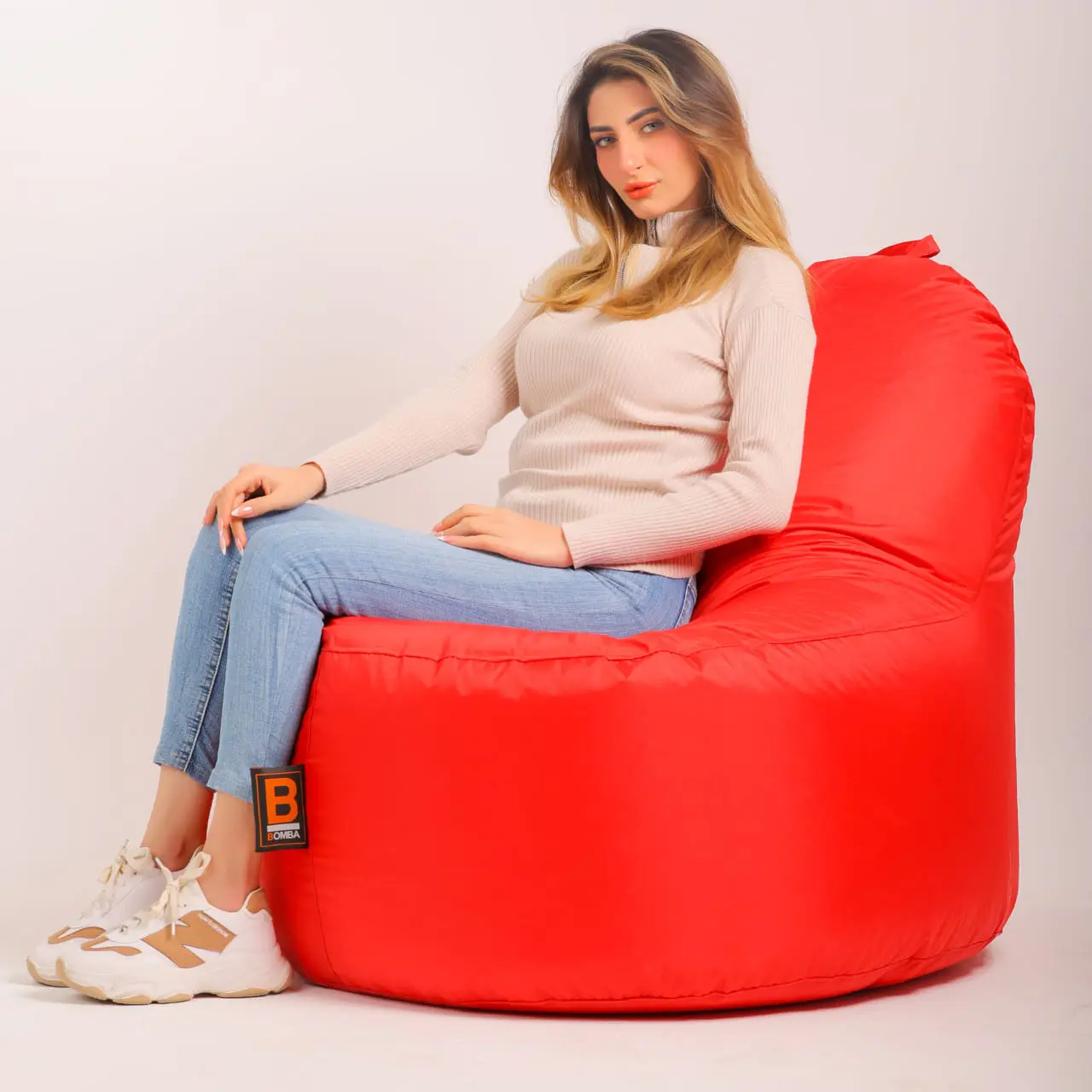 Bomba Now Bean Bag - Premium Red Armchair Beanbag for Egyptian Homes Bomba Now bean bag factory Egypt - red modern armchair beanbag for living rooms