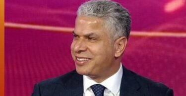 محمد شوقي - تفاصيل الخبر