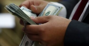 الدولار مقابل الجنيه - تفاصيل الخبر